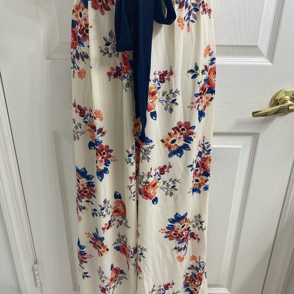 Multicolored jumpsuit Size Medium - Picture 2 of 5